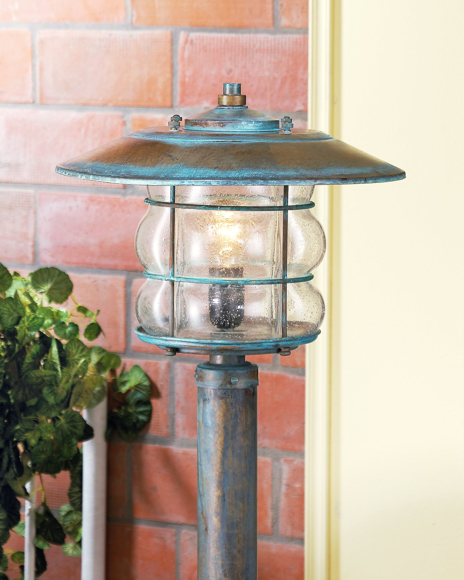 Lustrarte Outdoor Post Light Mod. 1017
