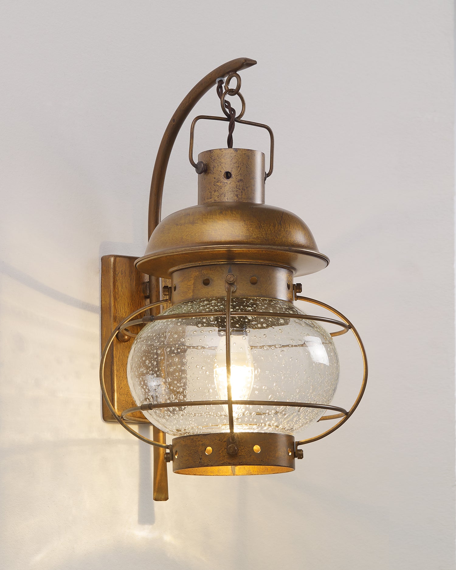 Aplique Lustrarte Mod. 467